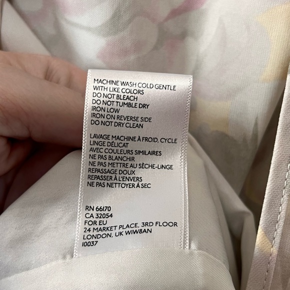 Urban Outfitters Kimchi Blue Tan Floral Open Back Romper size small - Picture 7 of 10